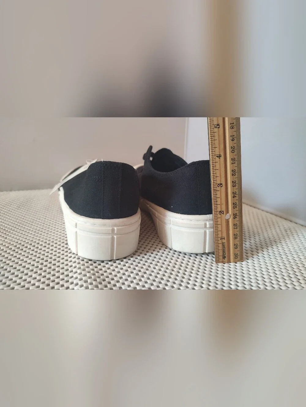 No Boundaries Women's Size 11 Low Chunky Lug Fashion Sneakers NWT Canvas